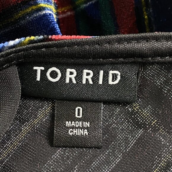 TORRID Women Velvet Cami Top Cropped Sophie Tank Swing Size 0/L Black 2-5 - Picture 9 of 14